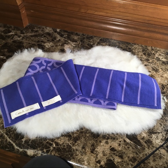 Coach Merlino Wool Scarf - Picture 3 of 5